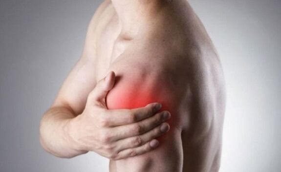 arthrite glénohumérale comme cause de maux de dos sous l'omoplate gauche